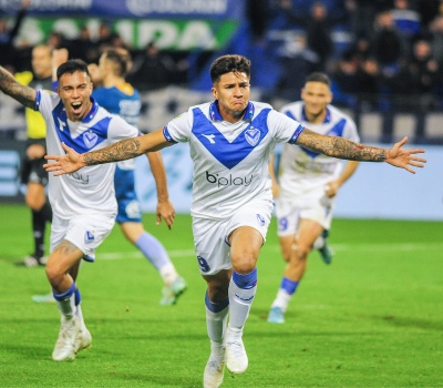 Locura en Vélez: los hinchas acamparon toda la noche por un lugar en la final