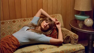 “Midnights” de Taylor Swift se convirtió en el disco más vendido del año