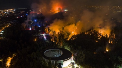 Incendio en Viña del Mar deja 200 casas destruidas