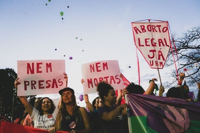 Gobierno de Lula revoca una orden de Bolsonaro sobre el aborto