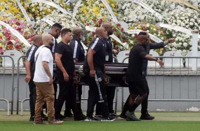 Comenzó la despedida de Pelé: funeral de 24hs