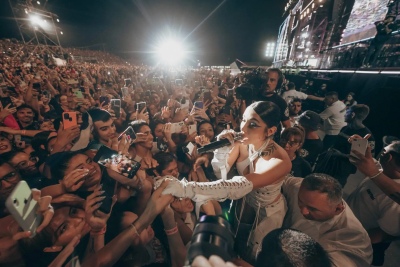 María Becerra y un emocionante momento con sus fans en San Juan
