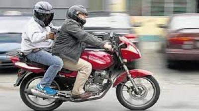 Dos motochorros detenidos tras el robo a una pareja en Retiro