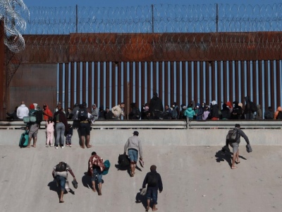 Nuevas medidas de control para los migrantes en la frontera de EE.UU