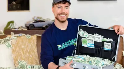 Un Youtuber regala 50.000 dólares para celebrar su cumpleaños