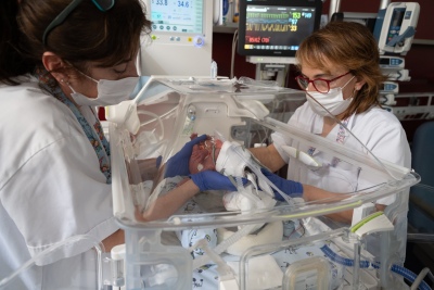 España: Nació el primer bebé de una mujer con trasplante de útero