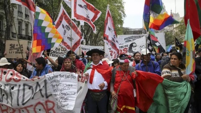 Pueblos Originarios acampan hoy en Plaza de Mayo