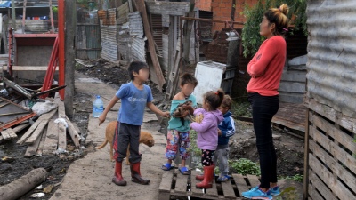 Argentina: el 56,2% de los chicos de hasta 14 años es pobre y el 13,6% es indigente