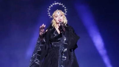 Madonna volvió a los escenarios y homenajeó a Evita y al Che Guevara