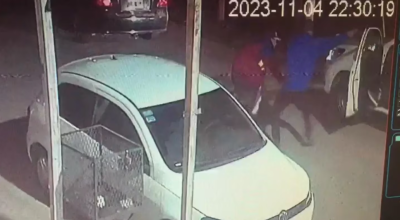 Mataron a un policía que había estacionado para comprar una pizza