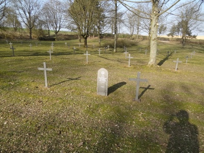 Francia: Una docena de lápidas judías fueron vandalizadas en un cementerio militar alemán