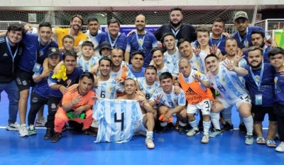 Escándalo en el mundial de talla baja: Paraguay abandonó el partido y Argentina salió campeón