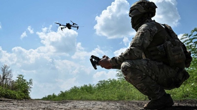 Ucrania y Rusia se atacan con drones dirigidos
