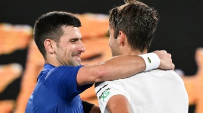 Sebastián Báez y Tomás Etcheverry eliminados del Australian Open