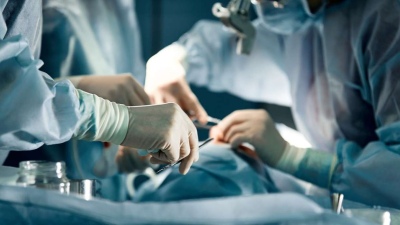 Récord: Médicos rusos sacaron 170 tumores cancerosos en un paciente