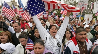 EEUU amplía automáticamente los permisos de trabajo de unos 800 mil inmigrantes