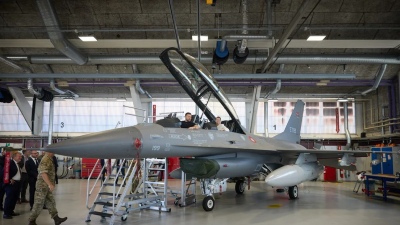 Dinamarca autoriza a Ucrania a usar aviones F-16 contra Rusia