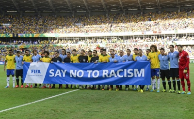 ¿Qué sanciones propone la FIFA contra el racismo?