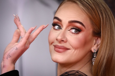 "No seas ridículo": La épica respuesta de Adele a un comentario homofóbico