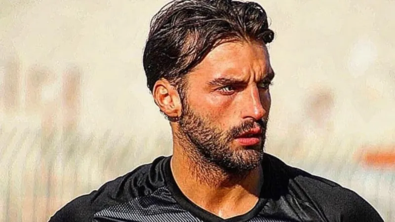 Acusan a un futbolista italiano de matar a su novia