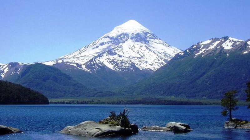 Se arrepintió el Gobierno: el Volcán Lanín no será “sitio sagrado mapuche”