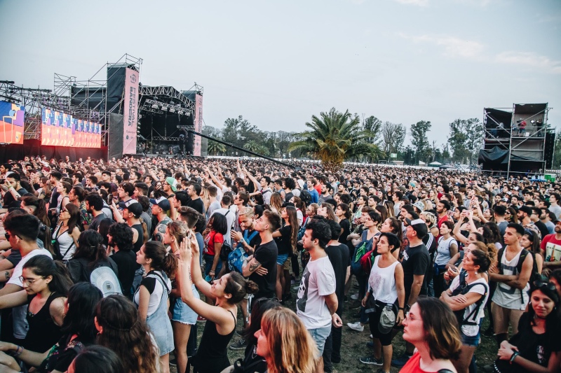 Festival Bandera en Rosario: Babasónicos, Las Pelotas, Dillom y más