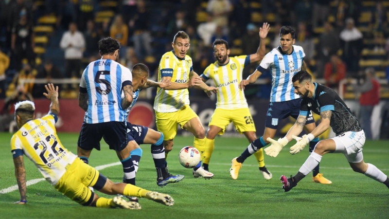 Victoria agónica de Racing que se prende por la pelea del campeonato