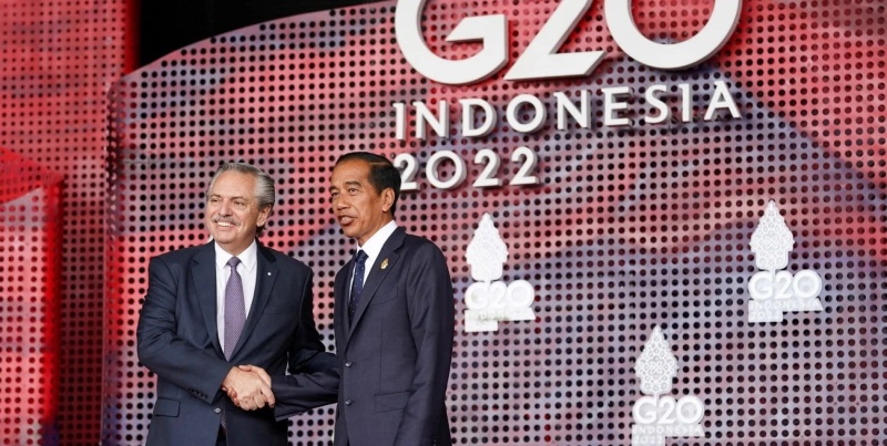 G20: Alberto sufrió una gastritis erosiva con signos de sangrado y suspendió su discurso