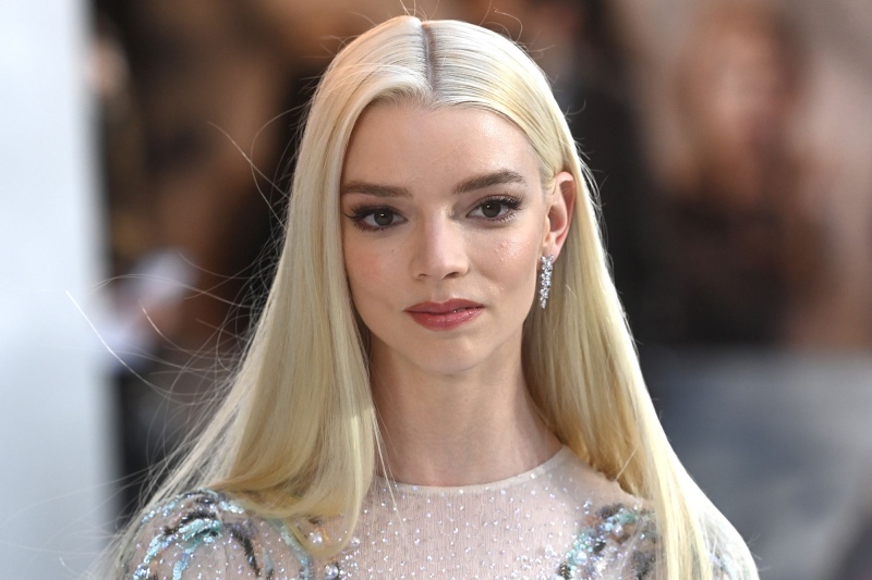 Le hackearon la cuenta de Twitter a Anya Taylor-Joy