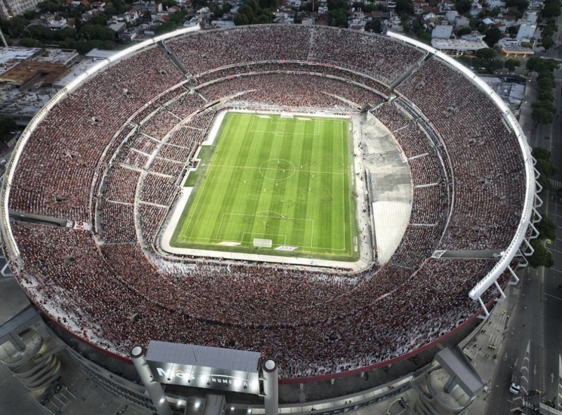 El Monumental no será clausurado por exceso de aforo