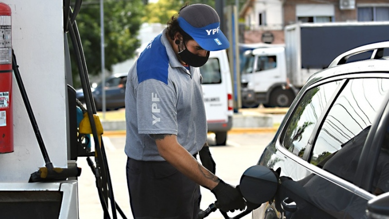 YPF aumenta un 3,8% el precio de sus combustibles desde este jueves