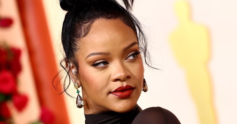 Rihanna tuvo que llamar a la policía de urgencia