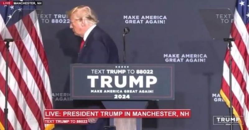 Video: Trump se burla de Biden en un acto