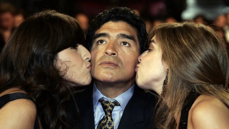Gianinna y Dalma Maradona le respondieron a Macri: ”Sos insignificante para el mundo”