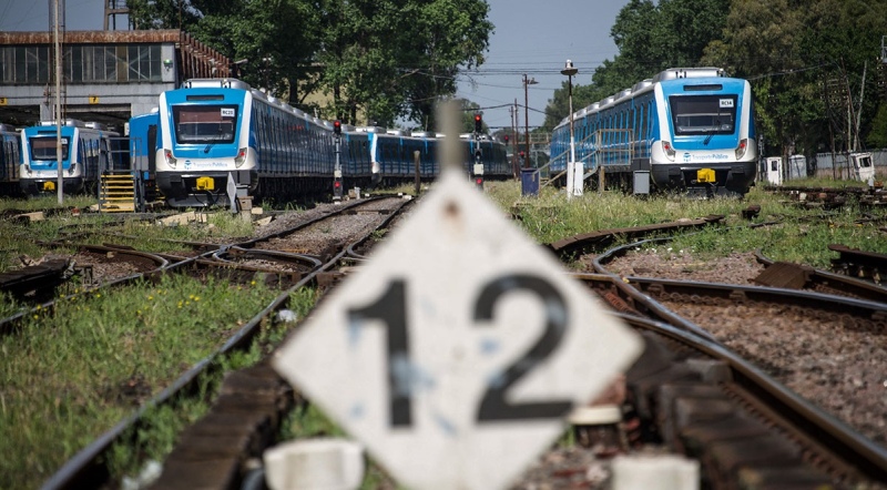 Paro de trenes: El Gobierno convocó a los gremios para intentar destrabar la medida de fuerza