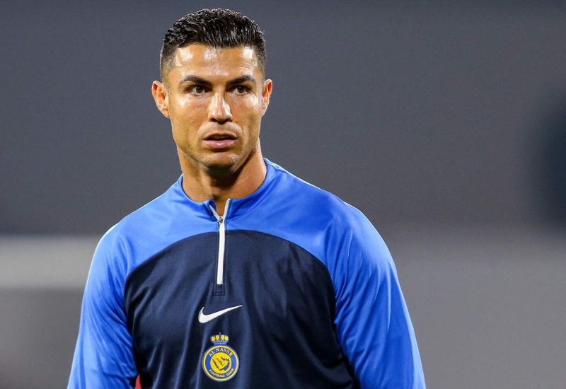 Cristiano Ronaldo casi le pega a un árbitro y generó polémica en las redes