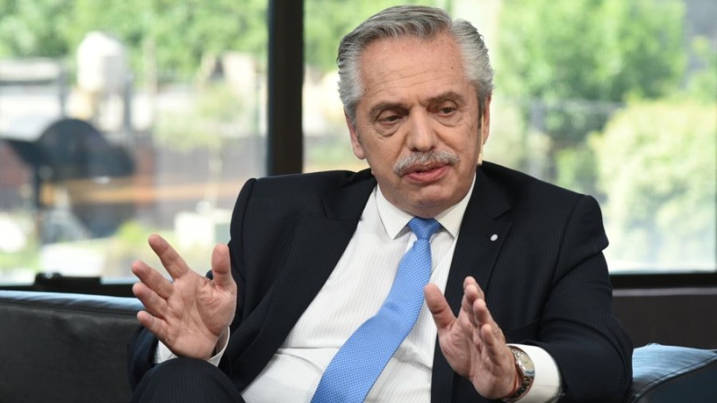 Alberto Fernández criticó la política internacional de Javier Milei
